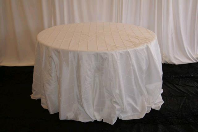 Where to find WHITE PINTUCK TABLEDRAPE in Petoskey