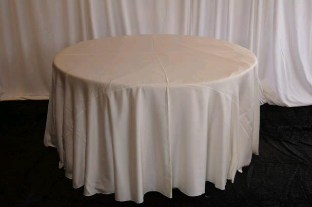 Where to find IVORY SATIN MEDIUM SQUARE in Petoskey