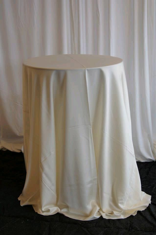Where to find IVORY SATIN MEDIUM SQUARE in Petoskey