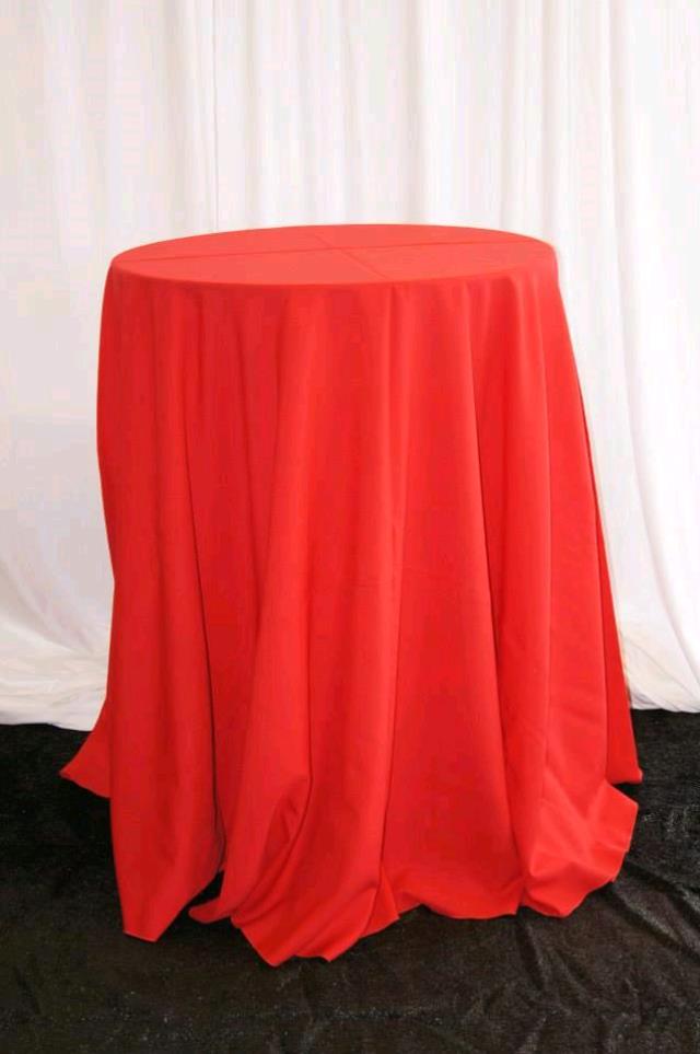 Where to find RED CLASSIC LINEN in Petoskey