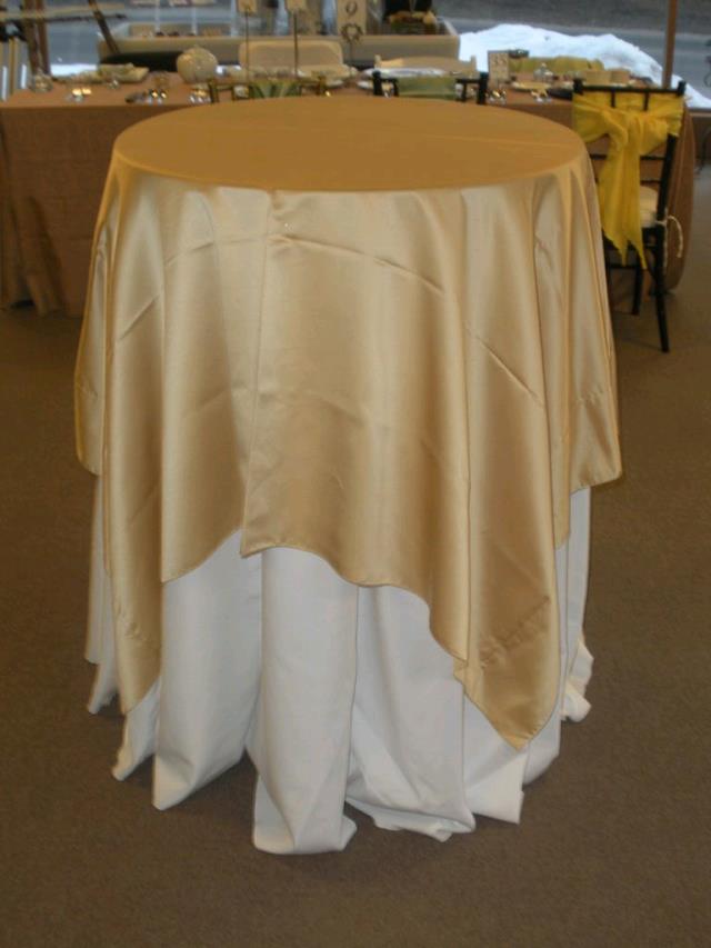 Where to find GOLD SATIN MEDIUM SQUARE in Petoskey