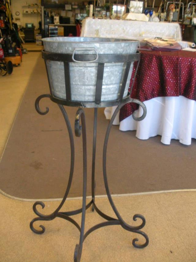 Rental store for TUB, LARGE GALVANIZED WITH STAND in Petoskey MI